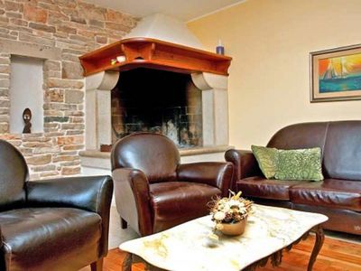 Luxury villa with pool Rakalj 9