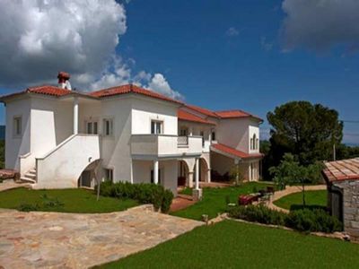 Luxury villa with pool Rakalj 24