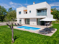 Luxury Villa with Pool near Umag