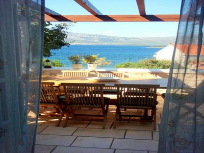 Lumbarda Holiday House with Beautiful Sea Views near Beach