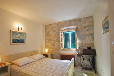 Charming croatian house Omis riviera