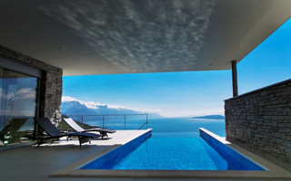 Modern Villa with Heated Infinity Pool and Impressive Panoramic Sea View
