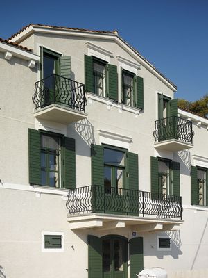 5 bedroom Luxury Seafront Villa with Pool in heart of Dalmatia