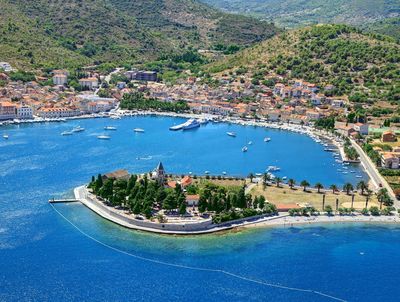 Luxury Stone Villa in Center of Town Vis in Island Vis