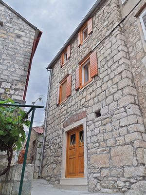Luxury Stone Villa in Center of Town Vis in Island Vis